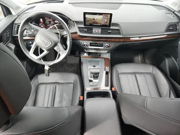 WA1CNAFY1K2028070 2019 AUDI Q5 - Image 8