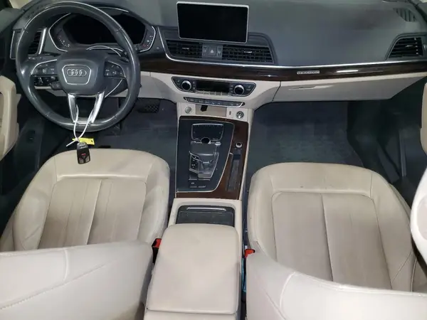 WA1CNAFY1K2066219 2019 AUDI Q5 - Image 8