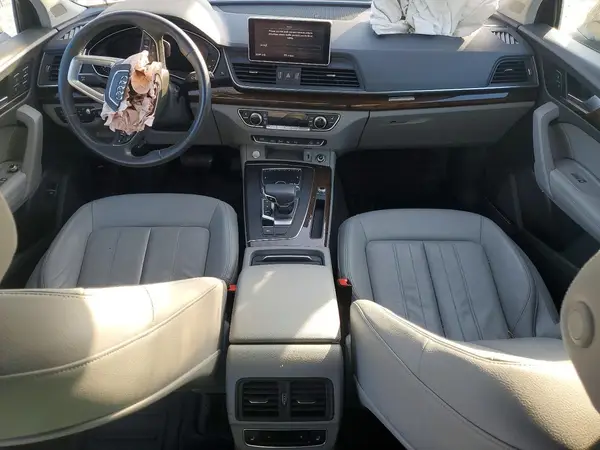 WA1CNAFY1L2074256 2020 AUDI Q5 - Image 8