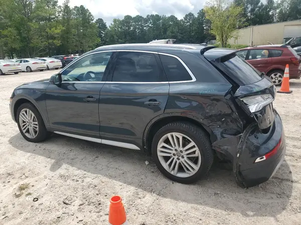 WA1CNAFY2J2006044 2018 AUDI Q5 - Image 2