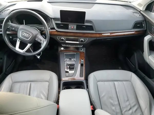 WA1CNAFY2J2051761 2018 AUDI Q5 - Image 8