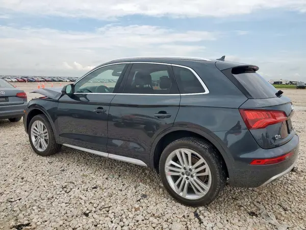 WA1CNAFY2J2059830 2018 AUDI Q5 - Image 2