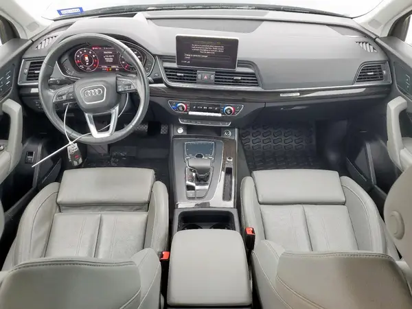 WA1CNAFY2J2059830 2018 AUDI Q5 - Image 8
