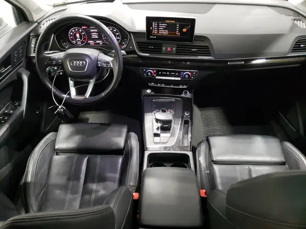 WA1CNAFY2J2088440 2018 AUDI Q5 - Image 8