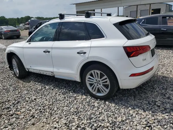 WA1CNAFY2J2130251 2018 AUDI Q5 - Image 2