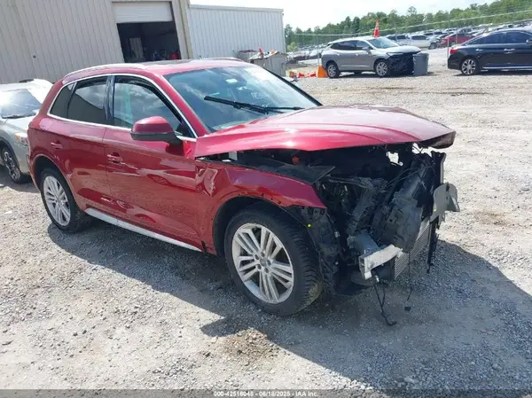 WA1CNAFY2J2130749 2018 AUDI Q5 - Image 1