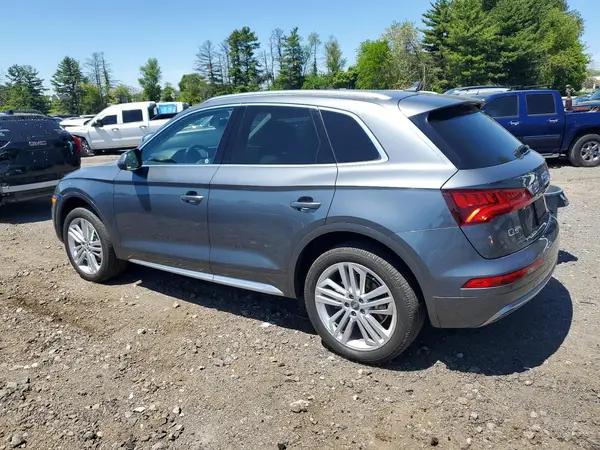 WA1CNAFY2J2190773 2018 AUDI Q5 - Image 2