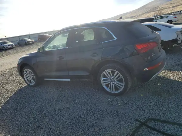 WA1CNAFY2J2224033 2018 AUDI Q5 - Image 2