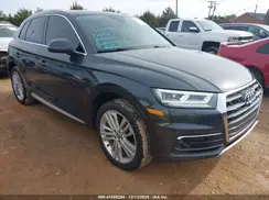 WA1CNAFY2K2023587 2019 AUDI Q5
