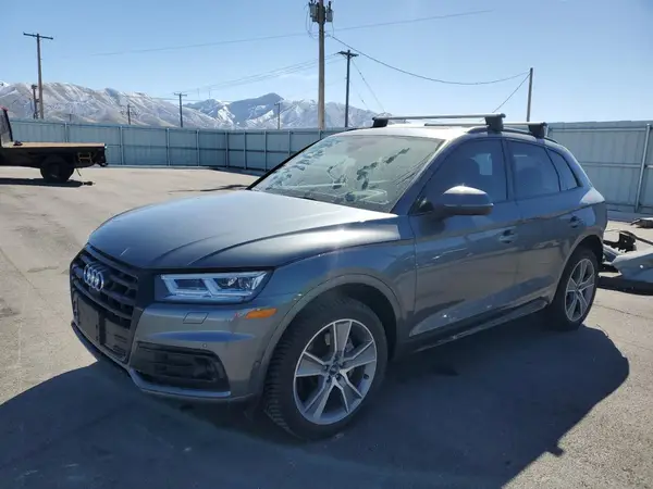 WA1CNAFY2K2053835 2019 AUDI Q5 - Image 1