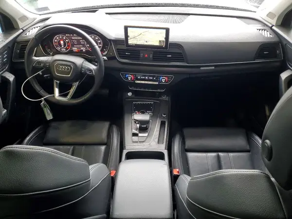 WA1CNAFY2K2055889 2019 AUDI Q5 - Image 8