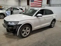 WA1CNAFY2K2067766 2019 AUDI Q5