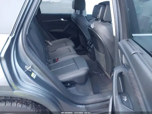 WA1CNAFY2K2089363 2019 AUDI Q5 - Image 8