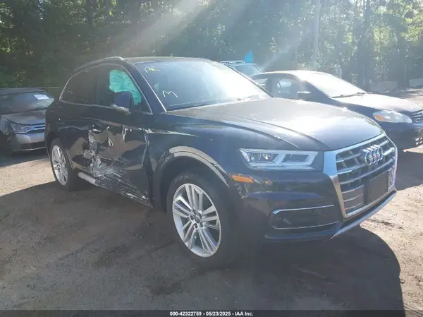 WA1CNAFY2K2092215 2019 AUDI Q5 - Image 1