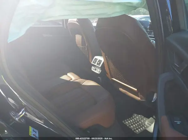 WA1CNAFY2K2092215 2019 AUDI Q5 - Image 8