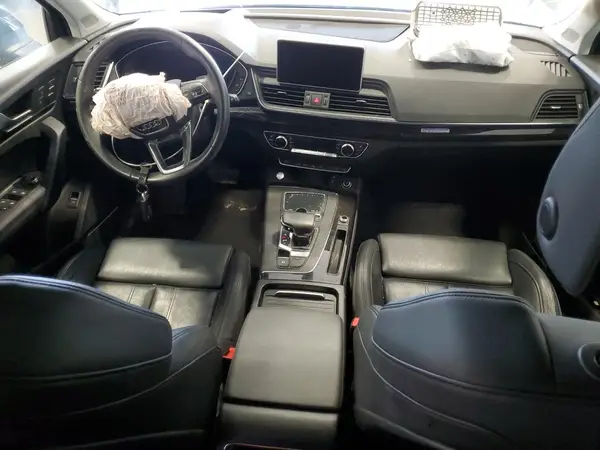 WA1CNAFY2K2104038 2019 AUDI Q5 - Image 8