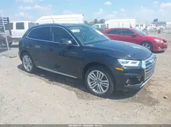 WA1CNAFY2L2097612 2020 AUDI Q5