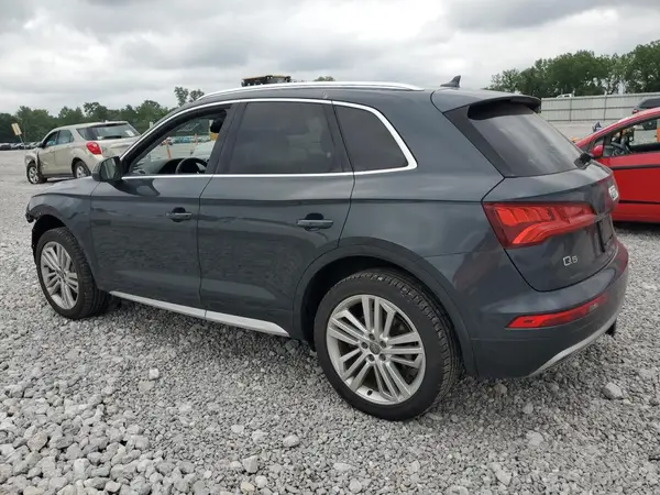 WA1CNAFY3J2089323 2018 AUDI Q5 - Image 2