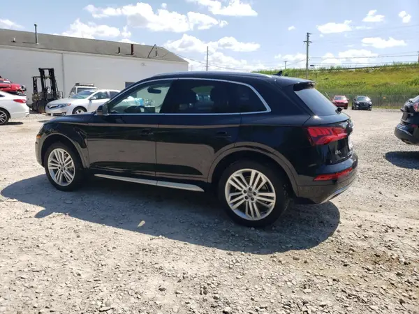 WA1CNAFY3J2099835 2018 AUDI Q5 - Image 2