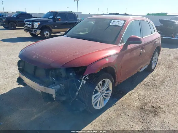 WA1CNAFY3J2137242 2018 AUDI Q5 - Image 2