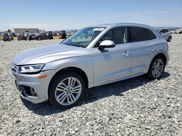 WA1CNAFY3J2145163 2018 AUDI Q5 - Image 1