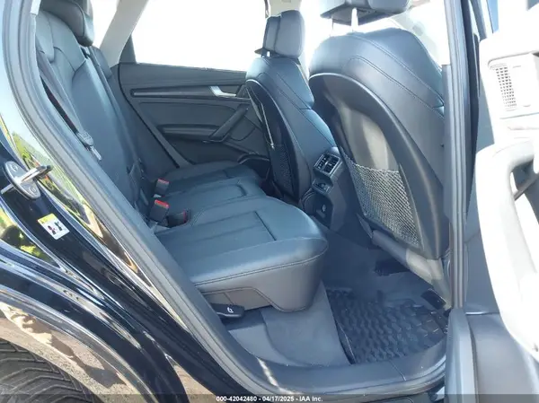 WA1CNAFY3J2222193 2018 AUDI Q5 - Image 8