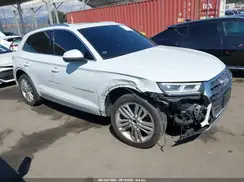 WA1CNAFY3K2095611 2019 AUDI Q5