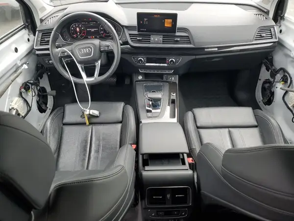WA1CNAFY3K2106980 2019 AUDI Q5 - Image 8