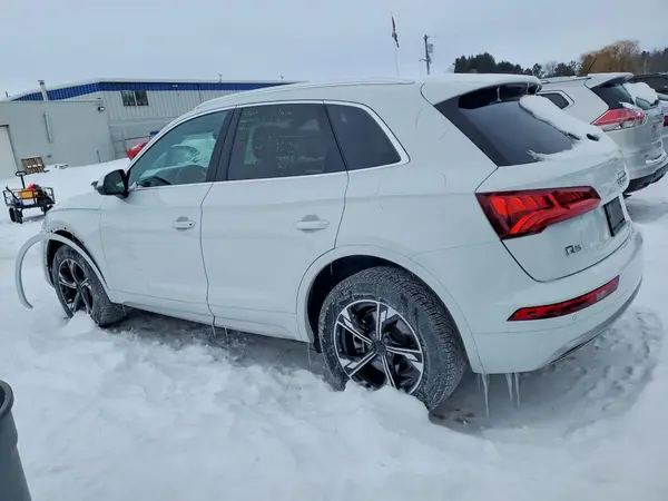 WA1CNAFY3K2140918 2019 AUDI Q5 - Image 2