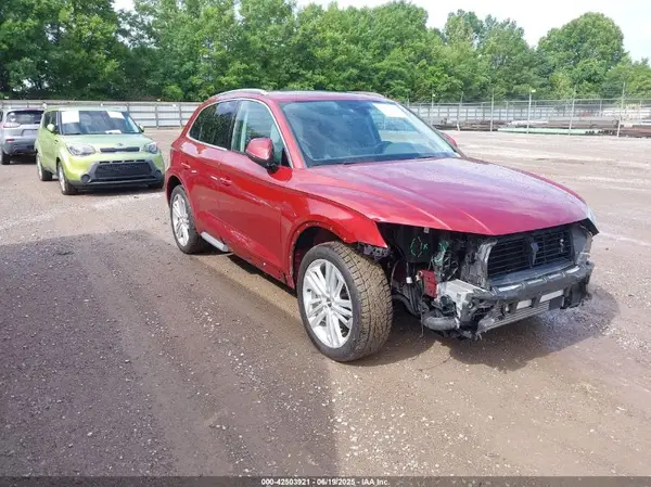 WA1CNAFY3L2076977 2020 AUDI Q5 - Image 1