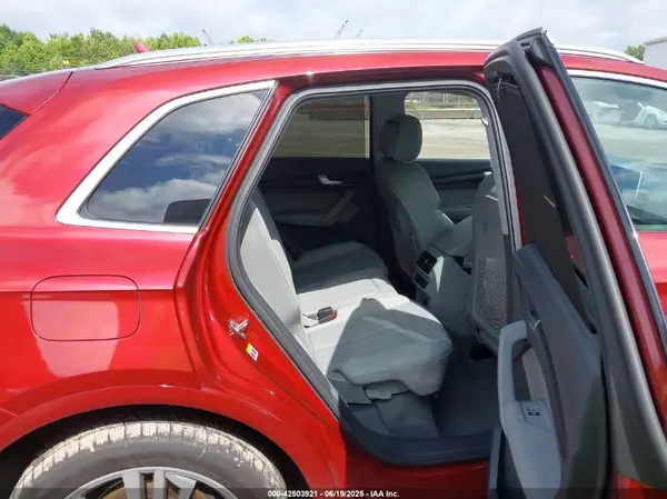 WA1CNAFY3L2076977 2020 AUDI Q5 - Image 8