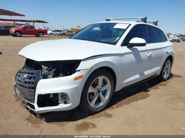 WA1CNAFY3L2090572 2020 AUDI Q5 - Image 2