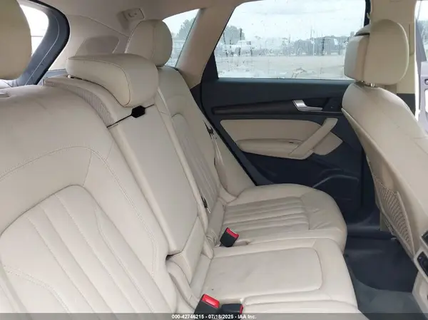 WA1CNAFY4J2050465 2018 AUDI Q5 - Image 8