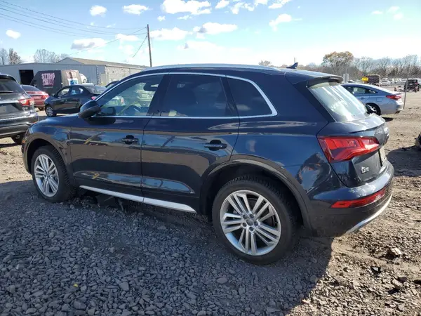 WA1CNAFY4J2070649 2018 AUDI Q5 - Image 2
