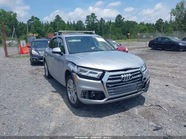 WA1CNAFY4J2077763 2018 AUDI Q5 - Image 1
