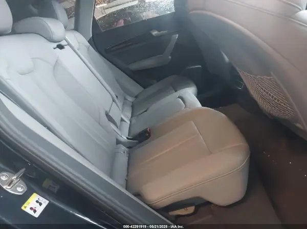 WA1CNAFY4J2098631 2018 AUDI Q5 - Image 8