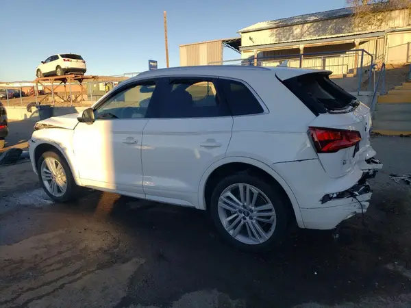 WA1CNAFY4J2111748 2018 AUDI Q5 - Image 2