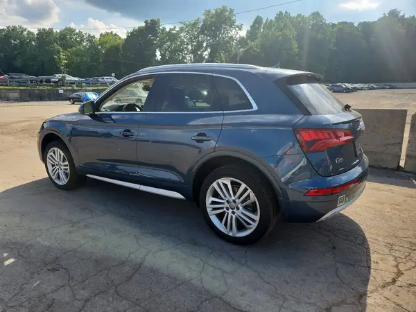 WA1CNAFY4J2142255 2018 AUDI Q5 - Image 2