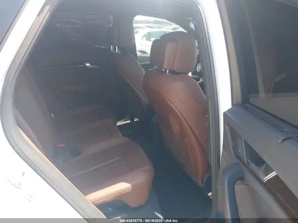 WA1CNAFY4J2217830 2018 AUDI Q5 - Image 8