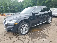 WA1CNAFY4J2219965 2018 AUDI Q5