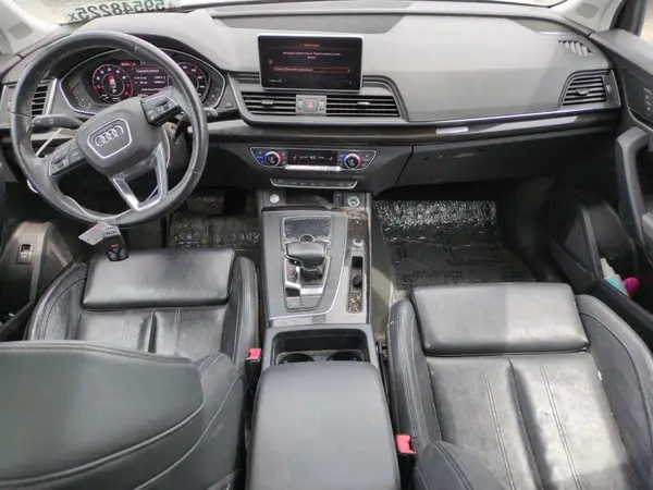 WA1CNAFY4K2047762 2019 AUDI Q5 - Image 8