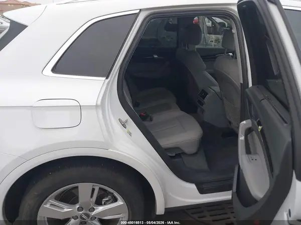 WA1CNAFY4K2089333 2019 AUDI Q5 - Image 8