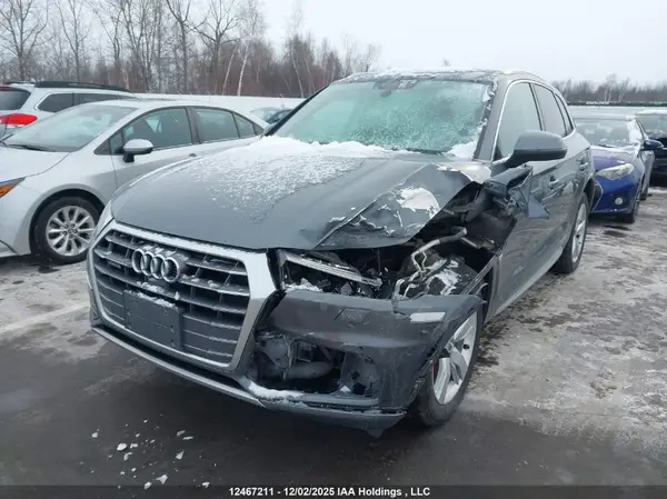 WA1CNAFY5J2033285 2018 AUDI Q5 - Image 2