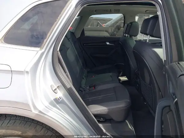WA1CNAFY5J2051012 2018 AUDI Q5 - Image 8