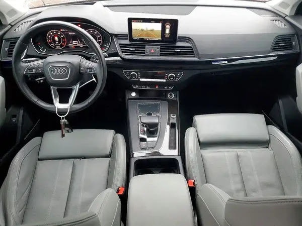WA1CNAFY5J2104873 2018 AUDI Q5 - Image 8