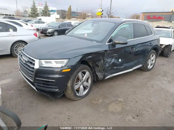 WA1CNAFY5J2120426 2018 AUDI Q5 - Image 2