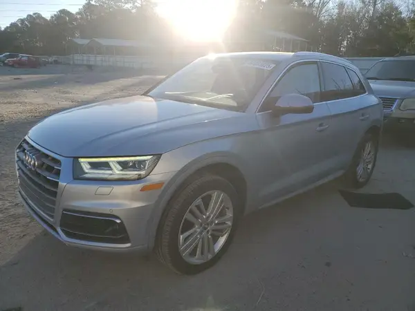 WA1CNAFY5J2150932 2018 AUDI Q5 - Image 1