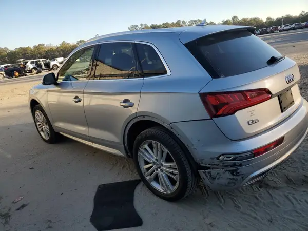 WA1CNAFY5J2150932 2018 AUDI Q5 - Image 2