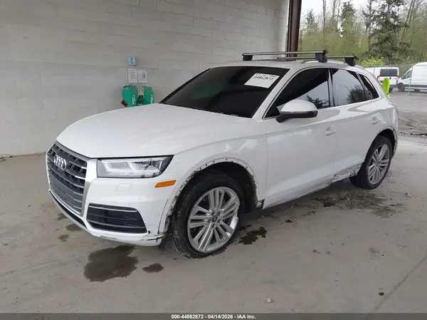 WA1CNAFY5J2199564 2018 AUDI Q5 - Image 2