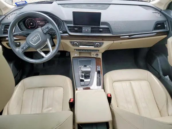 WA1CNAFY5K2027679 2019 AUDI Q5 - Image 8
